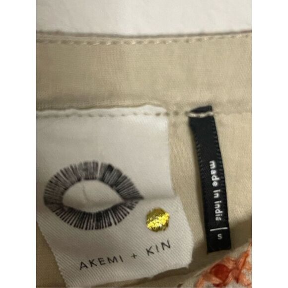 Anthropologie Akemi + Kin Eivy Embroidered Embellished Sleeveless Top Small - Picture 5 of 8